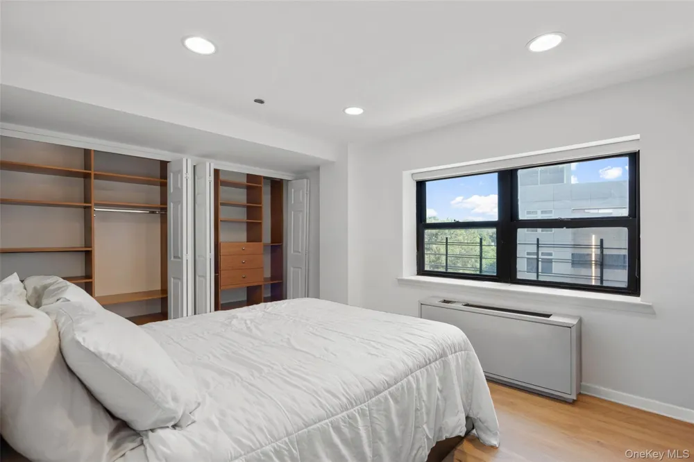 23 Water Grant Street #4N Yonkers, NY 10701