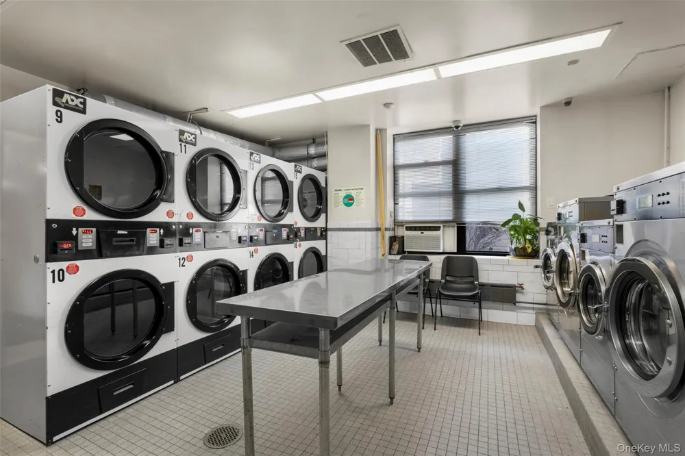 23 Water Grant Street #4N Yonkers, NY 10701