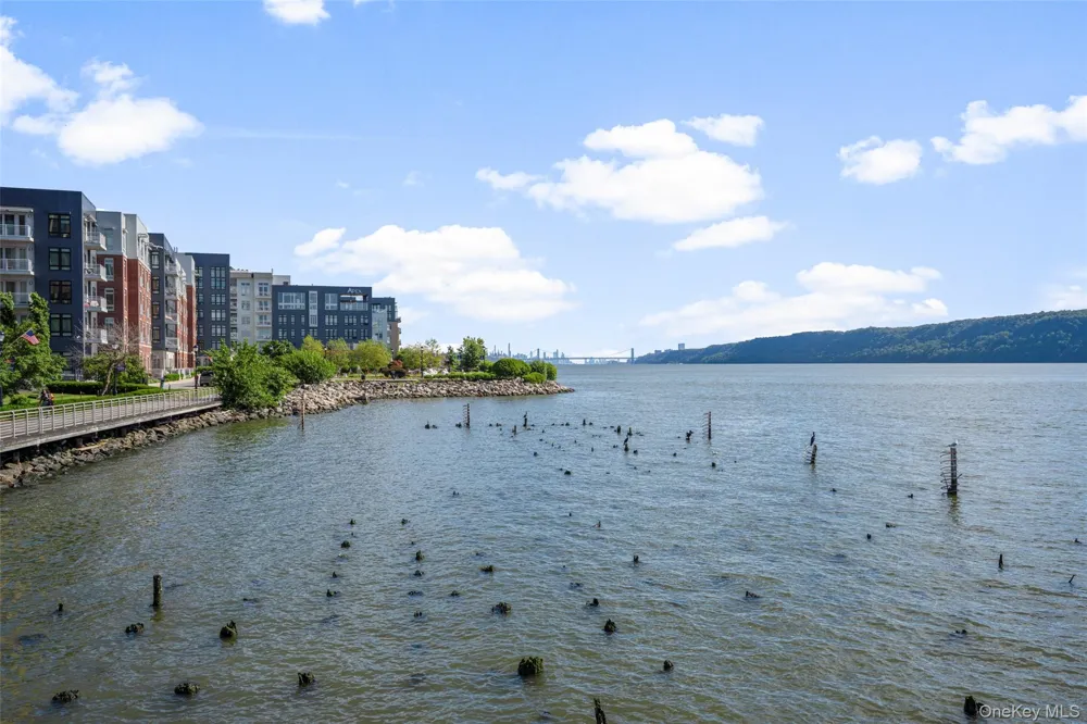 23 Water Grant Street #4N Yonkers, NY 10701