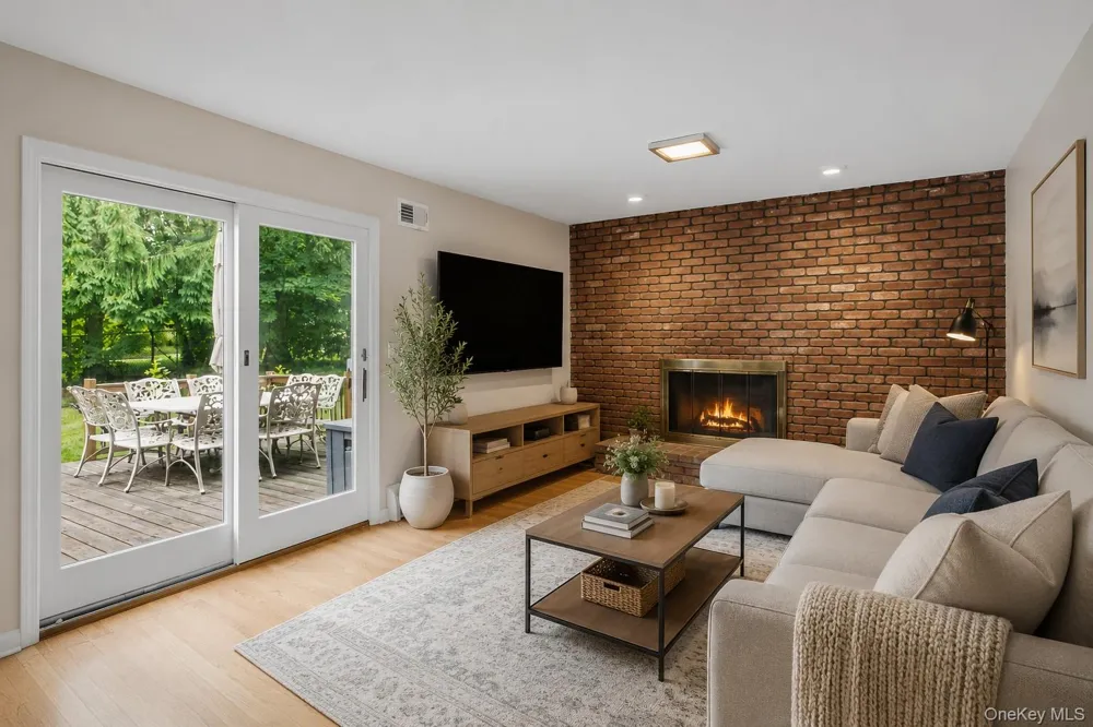 16 Baldwin Lane Scarsdale, NY 10583