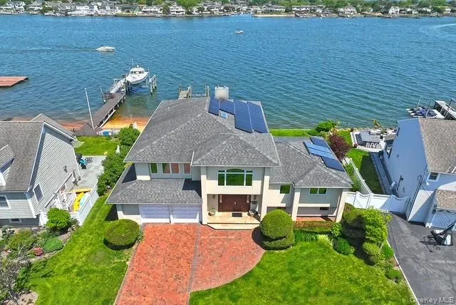69 Ocean Avenue Massapequa, NY 11758