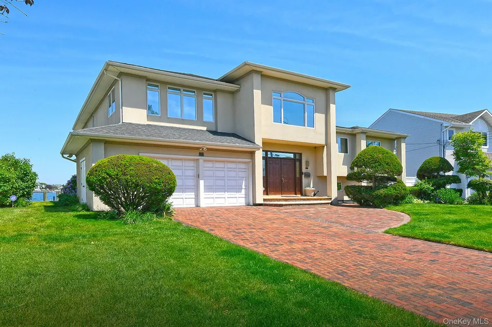 69 Ocean Avenue Massapequa, NY 11758