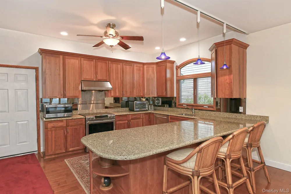 69 Ocean Avenue Massapequa, NY 11758