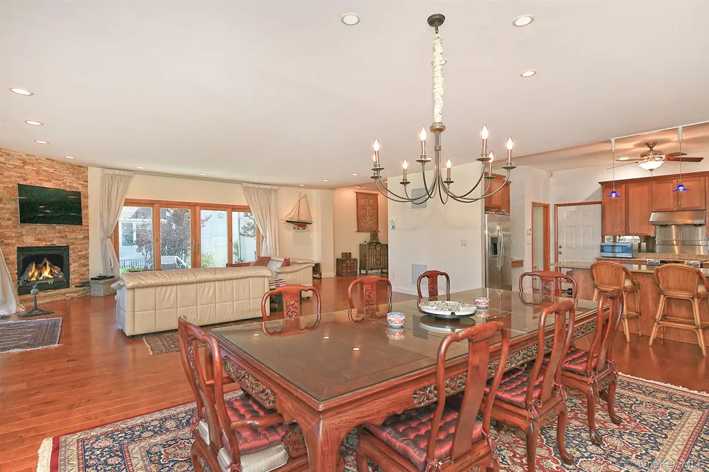 69 Ocean Avenue Massapequa, NY 11758