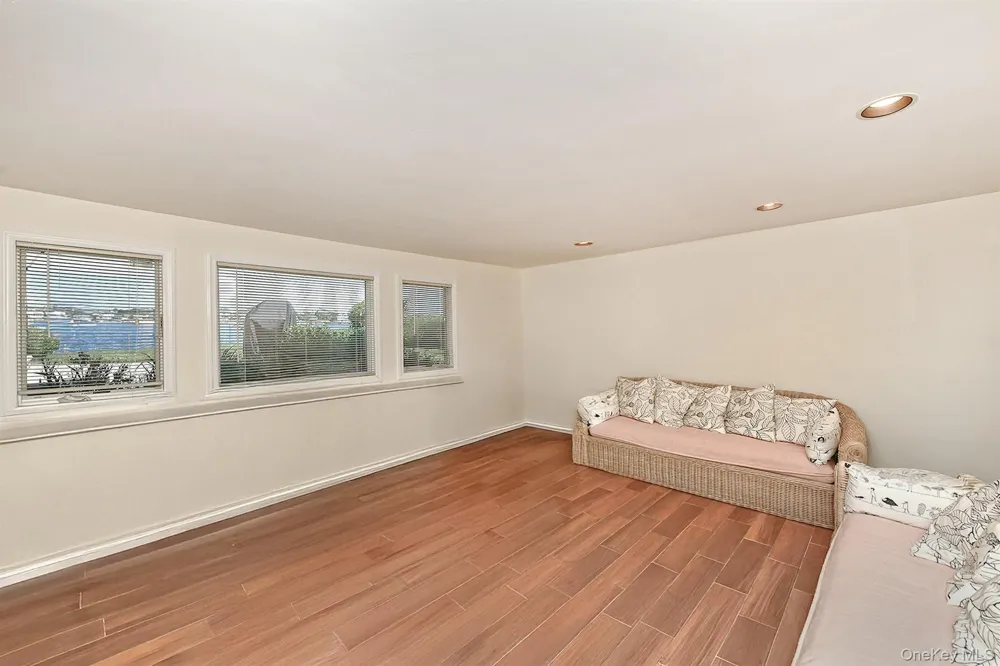 69 Ocean Avenue Massapequa, NY 11758