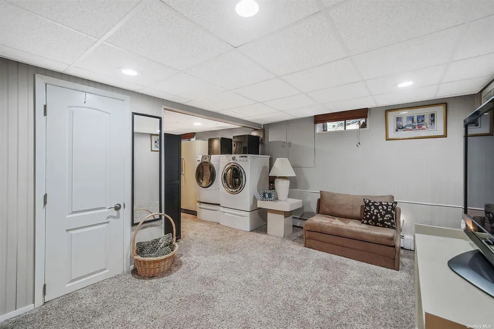 10 Marchant Drive Saint James, NY 11780