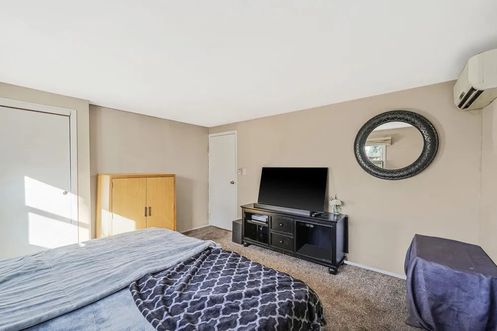 10 Marchant Drive Saint James, NY 11780