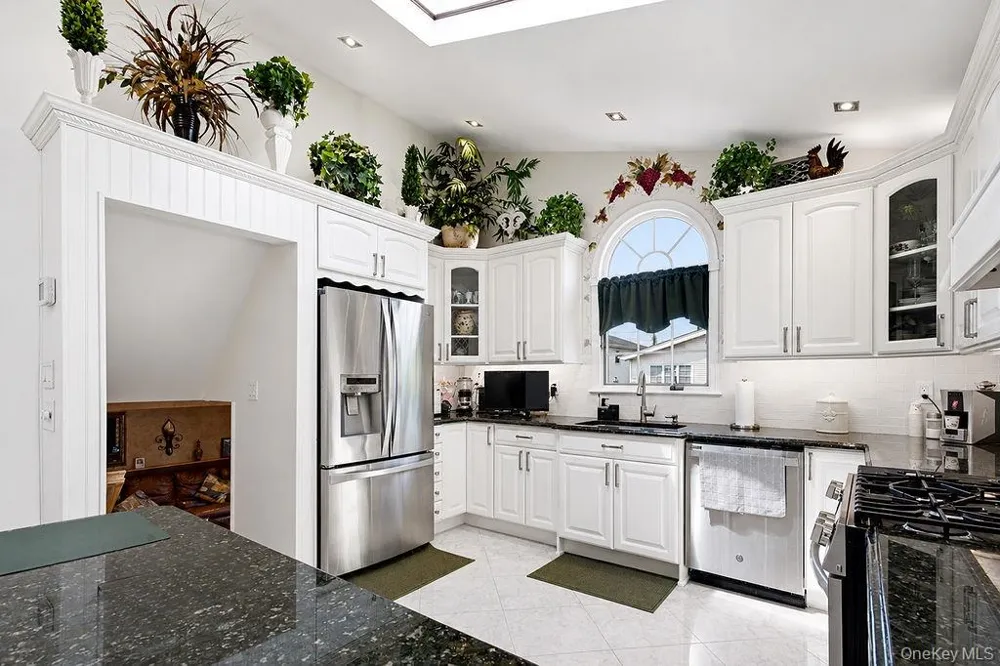 159-48 91st Street Howard Beach, NY 11414