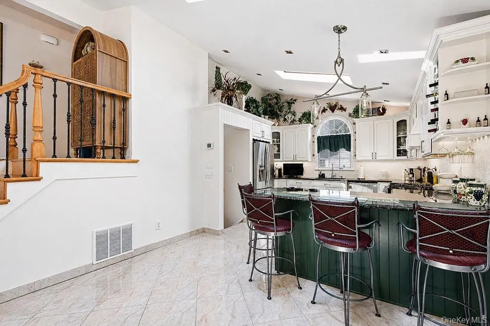 159-48 91st Street Howard Beach, NY 11414