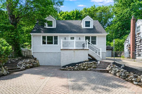 245 Melville Road