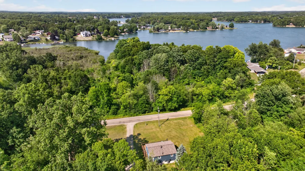 10932 Baker Road Jerome, MI 49249