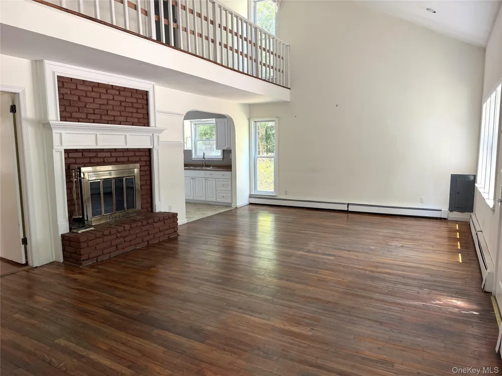 7 Albertines Lane East Hampton, NY 11937