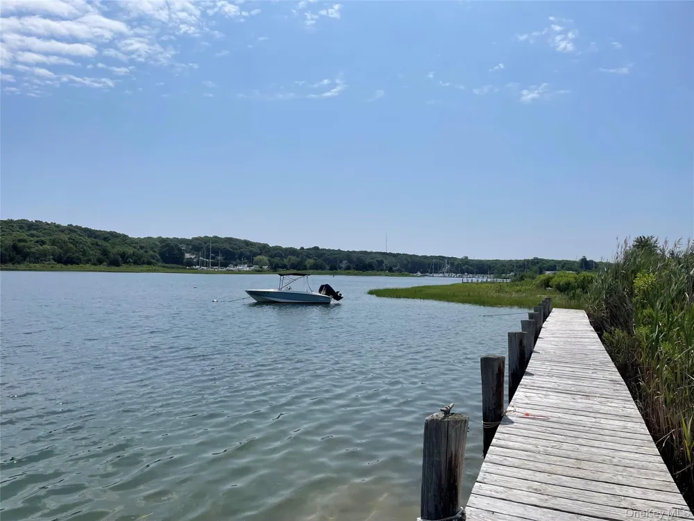 7 Albertines Lane East Hampton, NY 11937