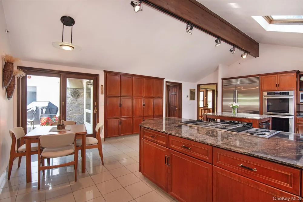 353 Mountain Road Irvington, NY 10533