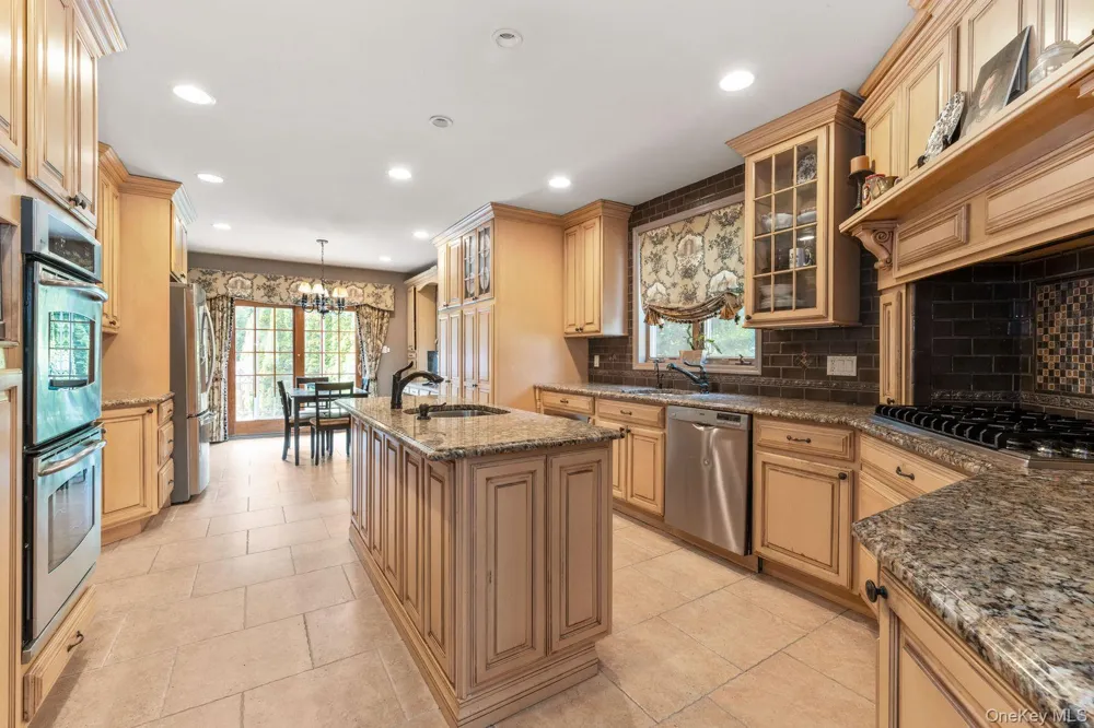19 Margaret Avenue Lawrence, NY 11559