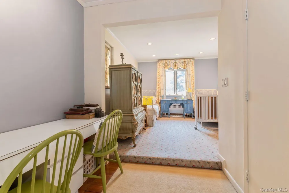 19 Margaret Avenue Lawrence, NY 11559