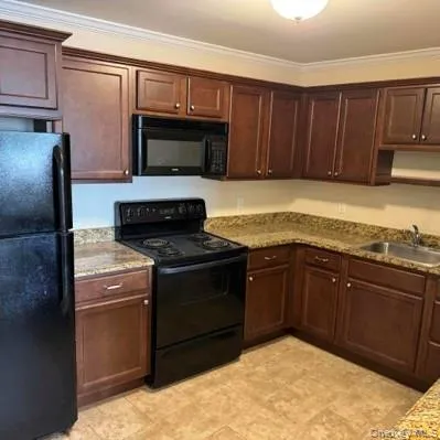 14 Willis Ave Syosset, NY 11791