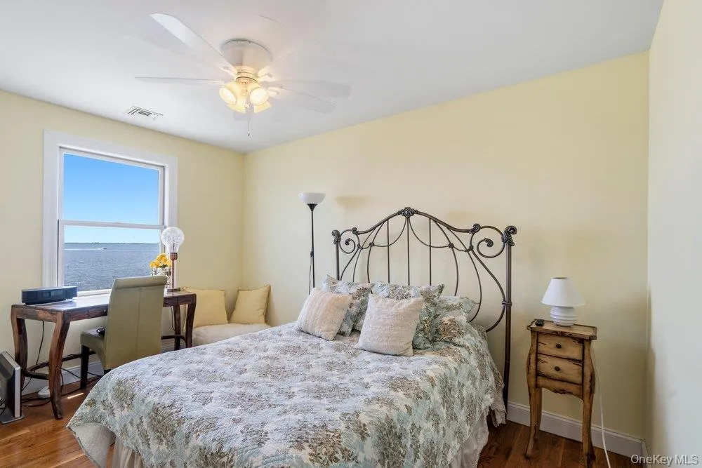 30 Milton Road Babylon, NY 11702
