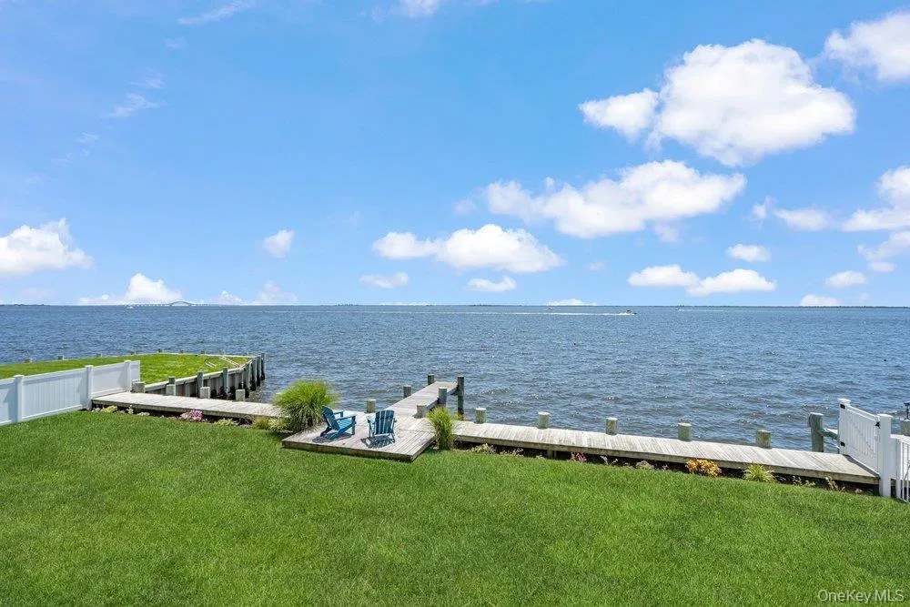 30 Milton Road Babylon, NY 11702