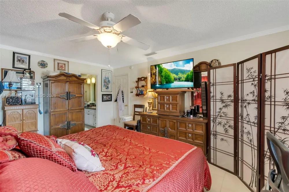 2480 NE 46th St Lighthouse Point, FL 33064