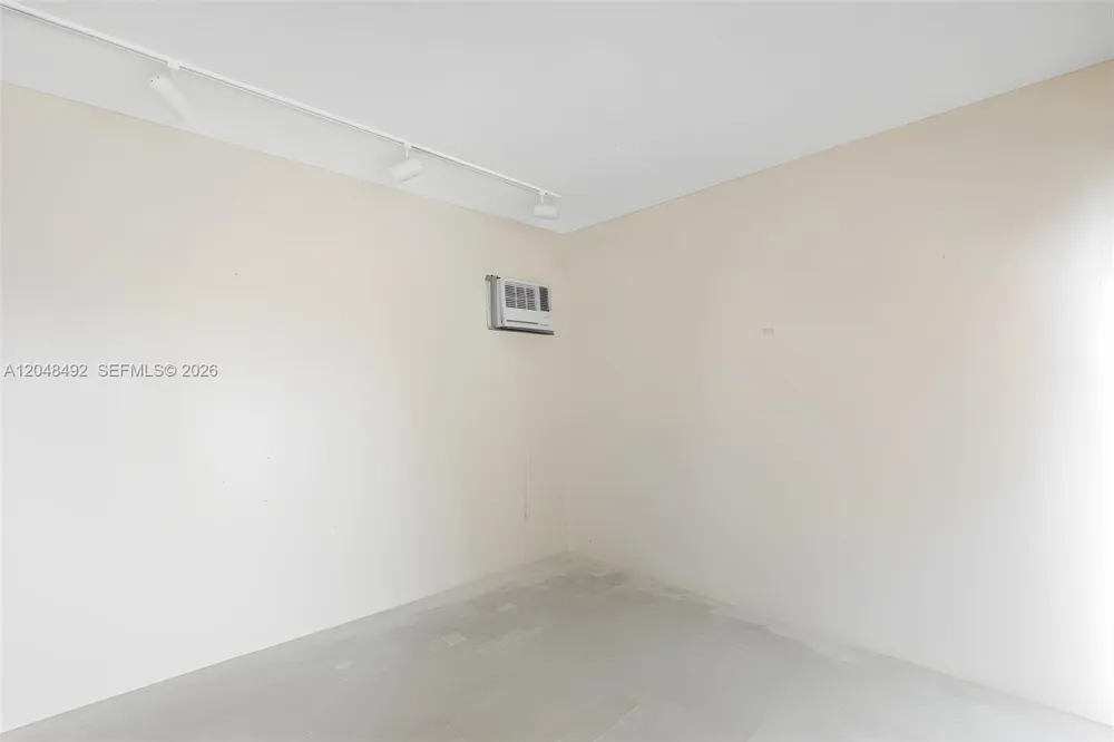 2480 NE 46th St Lighthouse Point, FL 33064