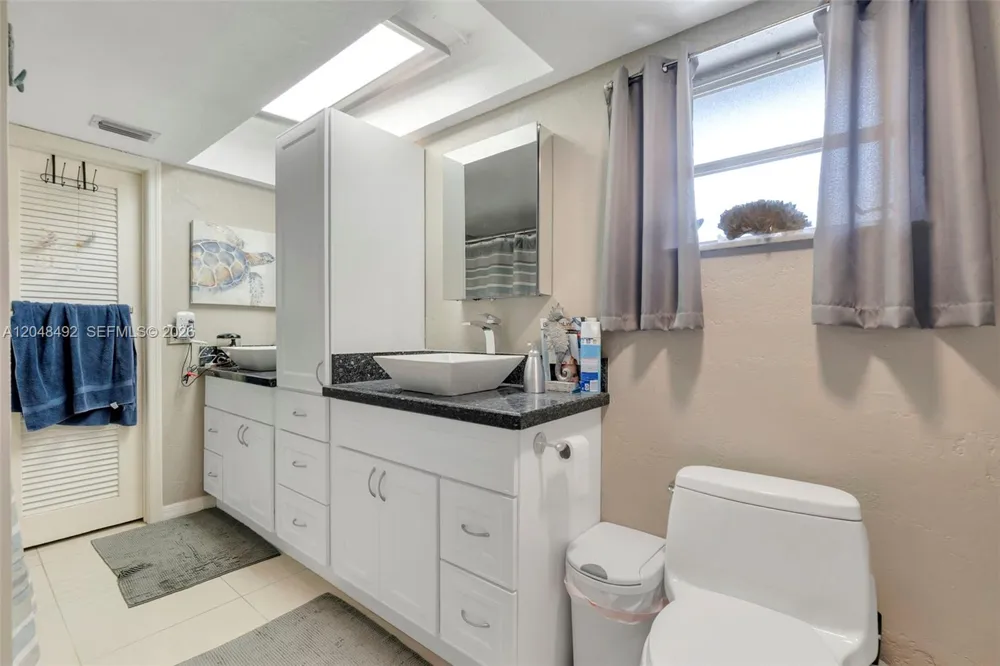 2480 NE 46th St Lighthouse Point, FL 33064