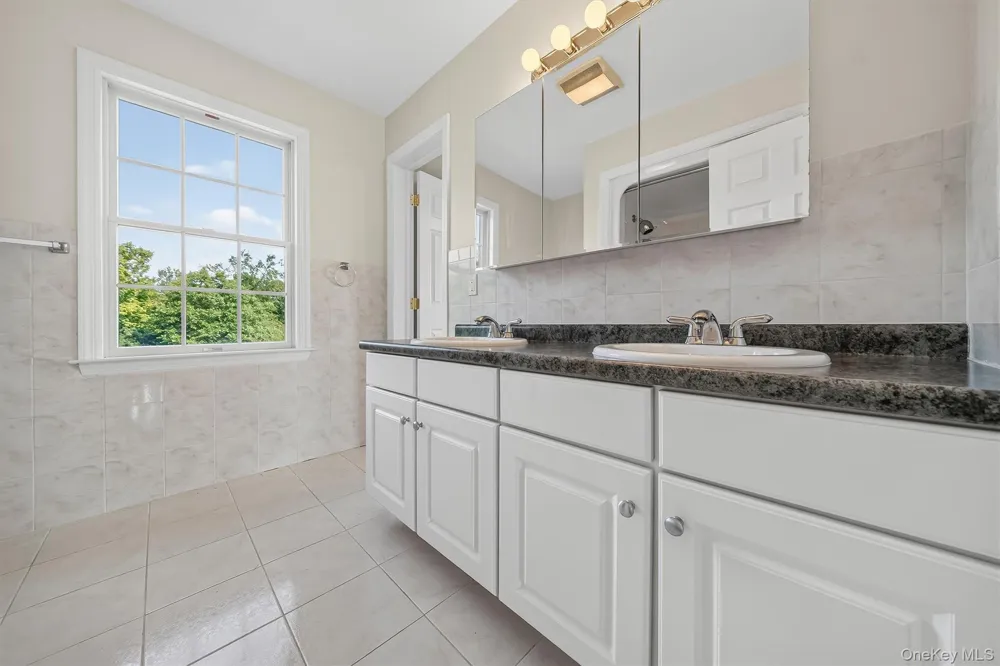 6 Dorian Way Campbell Hall, NY 10916
