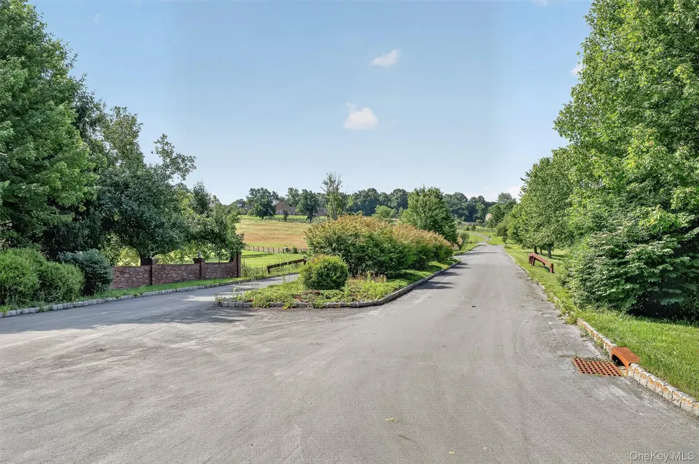 6 Dorian Way Campbell Hall, NY 10916