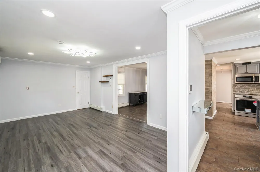 14 Tailor Lane Levittown, NY 11756