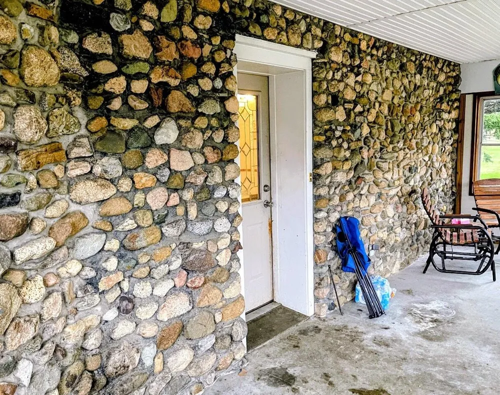 2311 E Glendora Road Buchanan Township, MI 49107