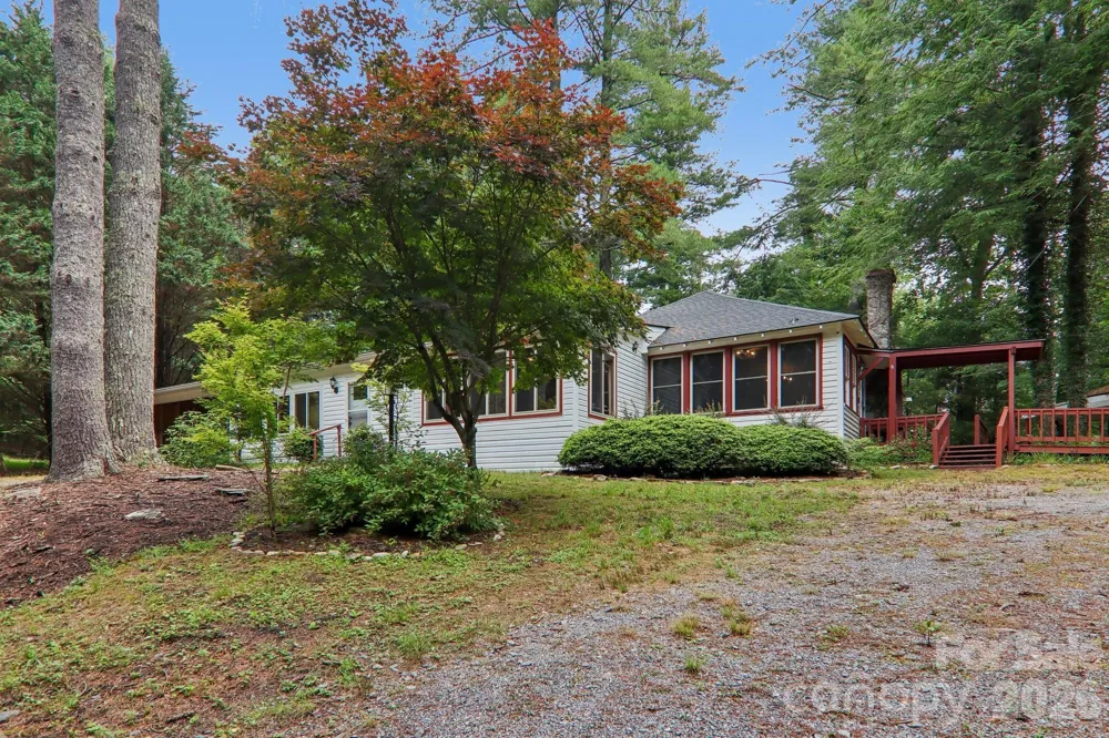 61 Bo Diddly Lane Cedar Mountain, NC 28718
