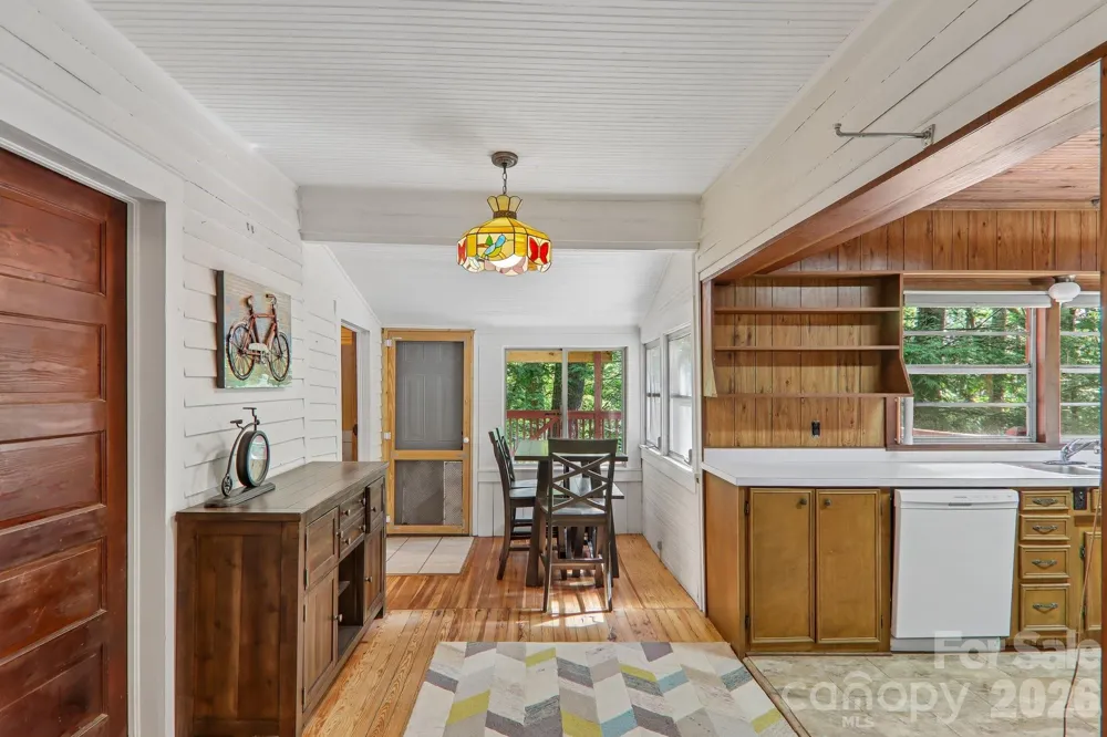 61 Bo Diddly Lane Cedar Mountain, NC 28718