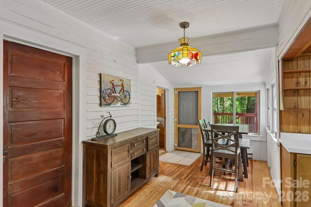 61 Bo Diddly Lane Cedar Mountain, NC 28718
