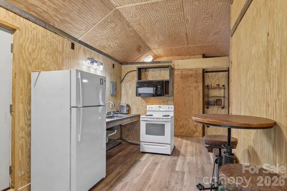 61 Bo Diddly Lane Cedar Mountain, NC 28718