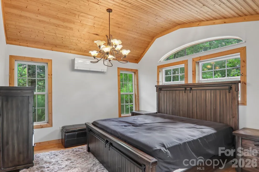 61 Bo Diddly Lane Cedar Mountain, NC 28718
