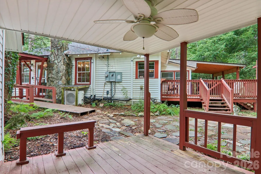 61 Bo Diddly Lane Cedar Mountain, NC 28718