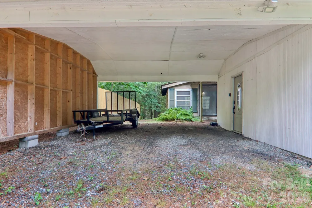 61 Bo Diddly Lane Cedar Mountain, NC 28718