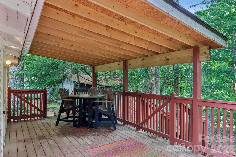 61 Bo Diddly Lane Cedar Mountain, NC 28718