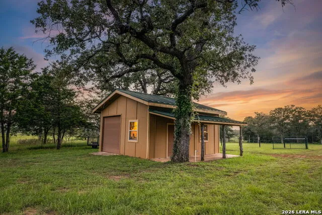 10488 STATE HIGHWAY 304 Harwood, TX 78632