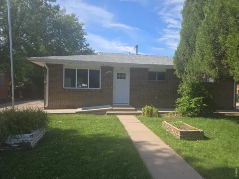 1216 Edmunds Street