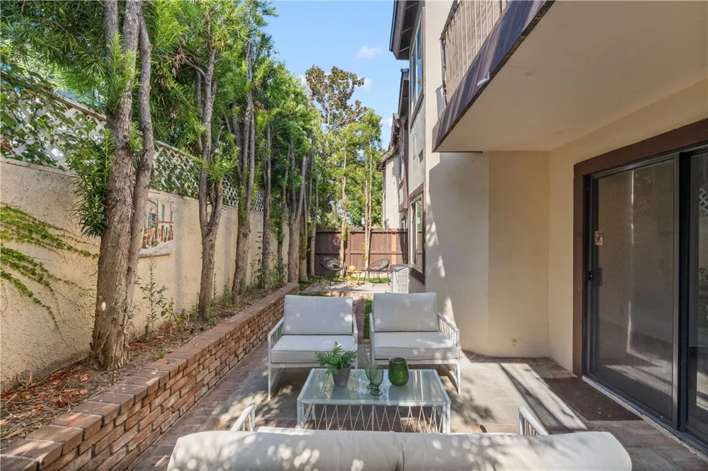 904 1st Avenue #D Arcadia, CA 91006