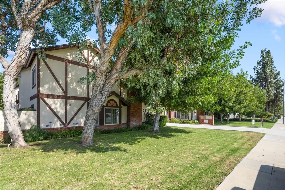 904 1st Avenue #D Arcadia, CA 91006