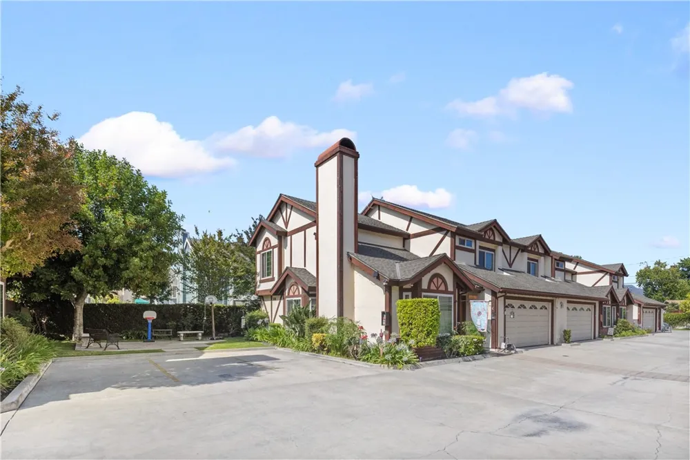 904 1st Avenue #D Arcadia, CA 91006