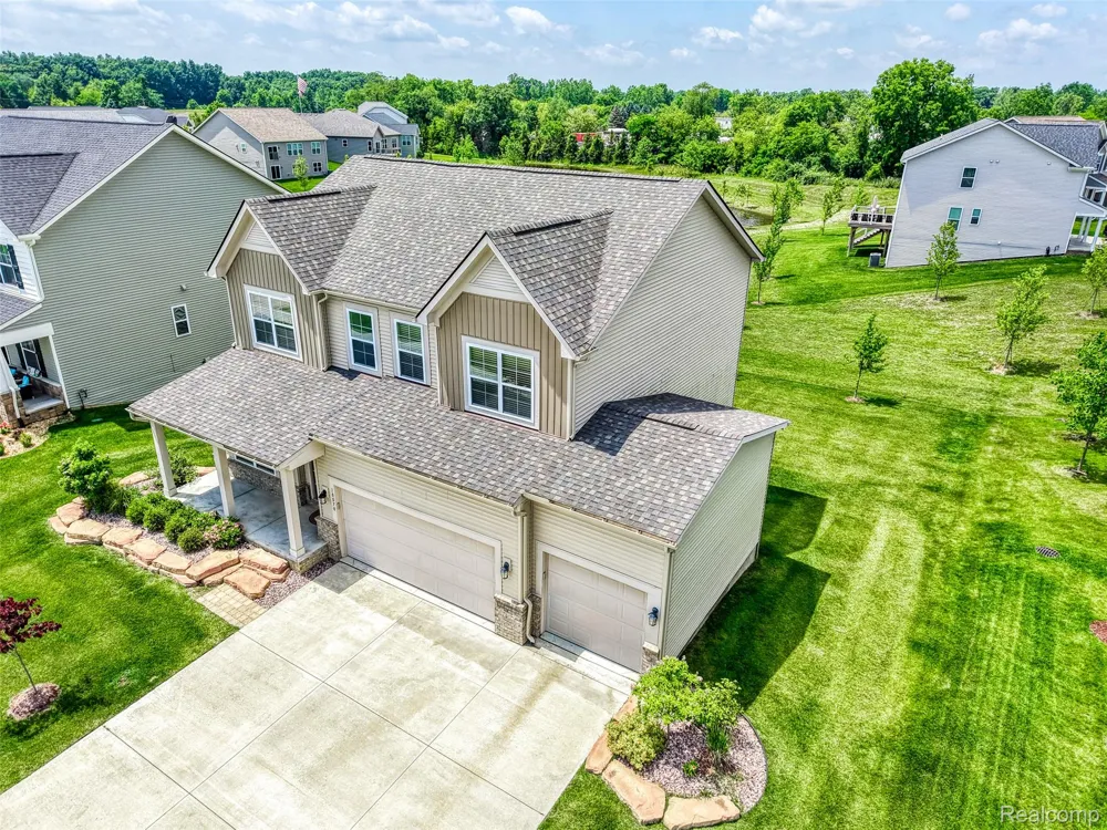 10070 Kylie Drive Green Oak Township, MI 48116