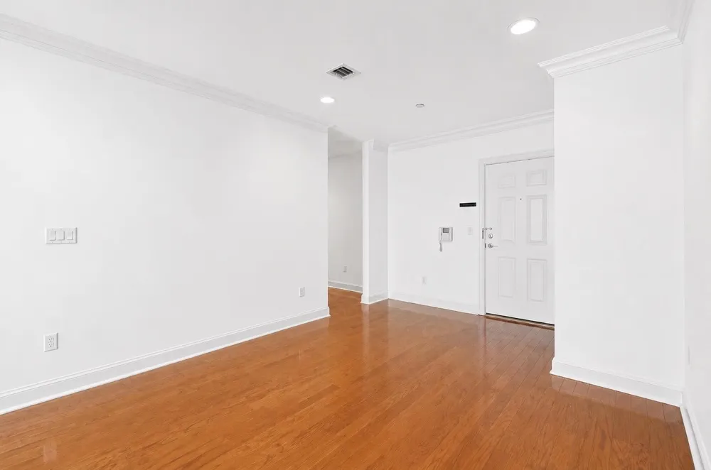 180 EDGEWATER RD Cliffside Park, NJ 07010