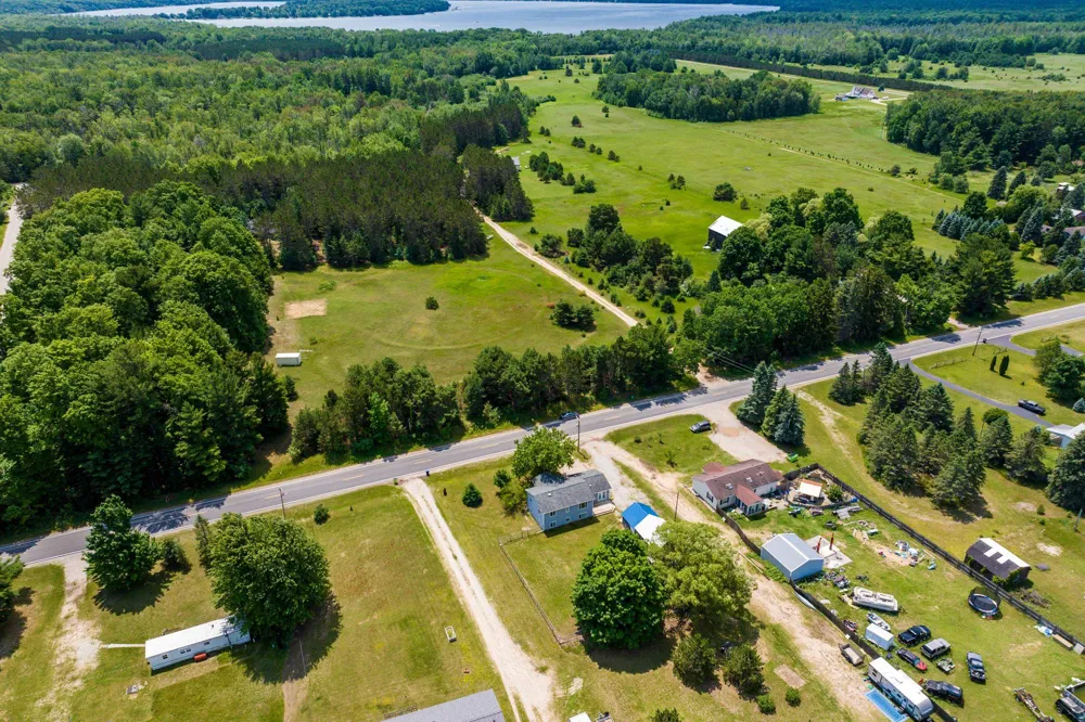 1343 E Duck Lake Road Green Lake Township, MI 49637