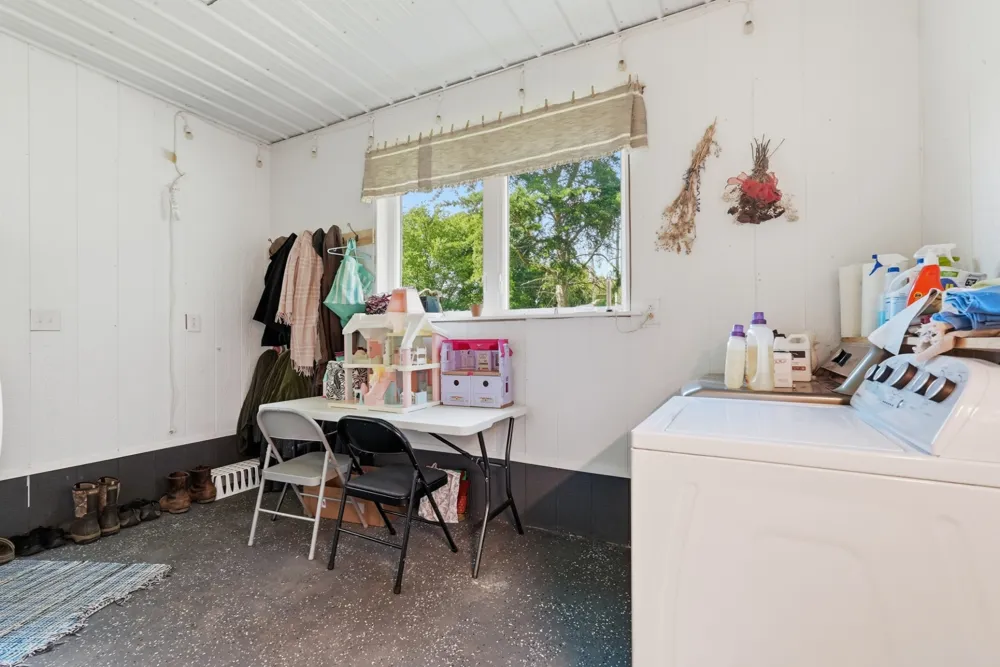 5759 Green Rd Bloomington Springs, TN 38545