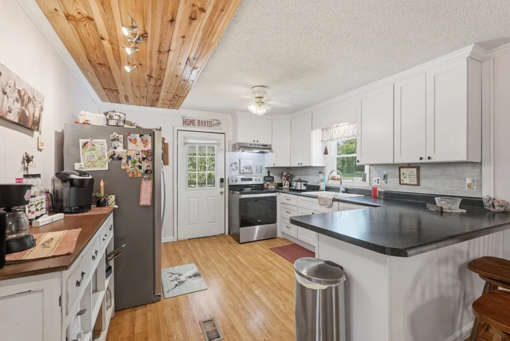 5759 Green Rd Bloomington Springs, TN 38545