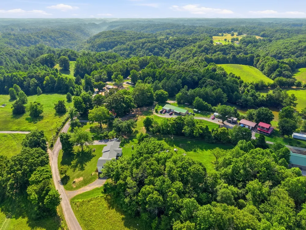 5759 Green Rd Bloomington Springs, TN 38545