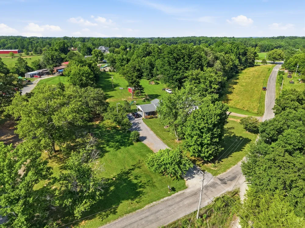 5759 Green Rd Bloomington Springs, TN 38545